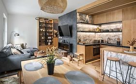 Luxury 2 Bedroom Mountain Escape